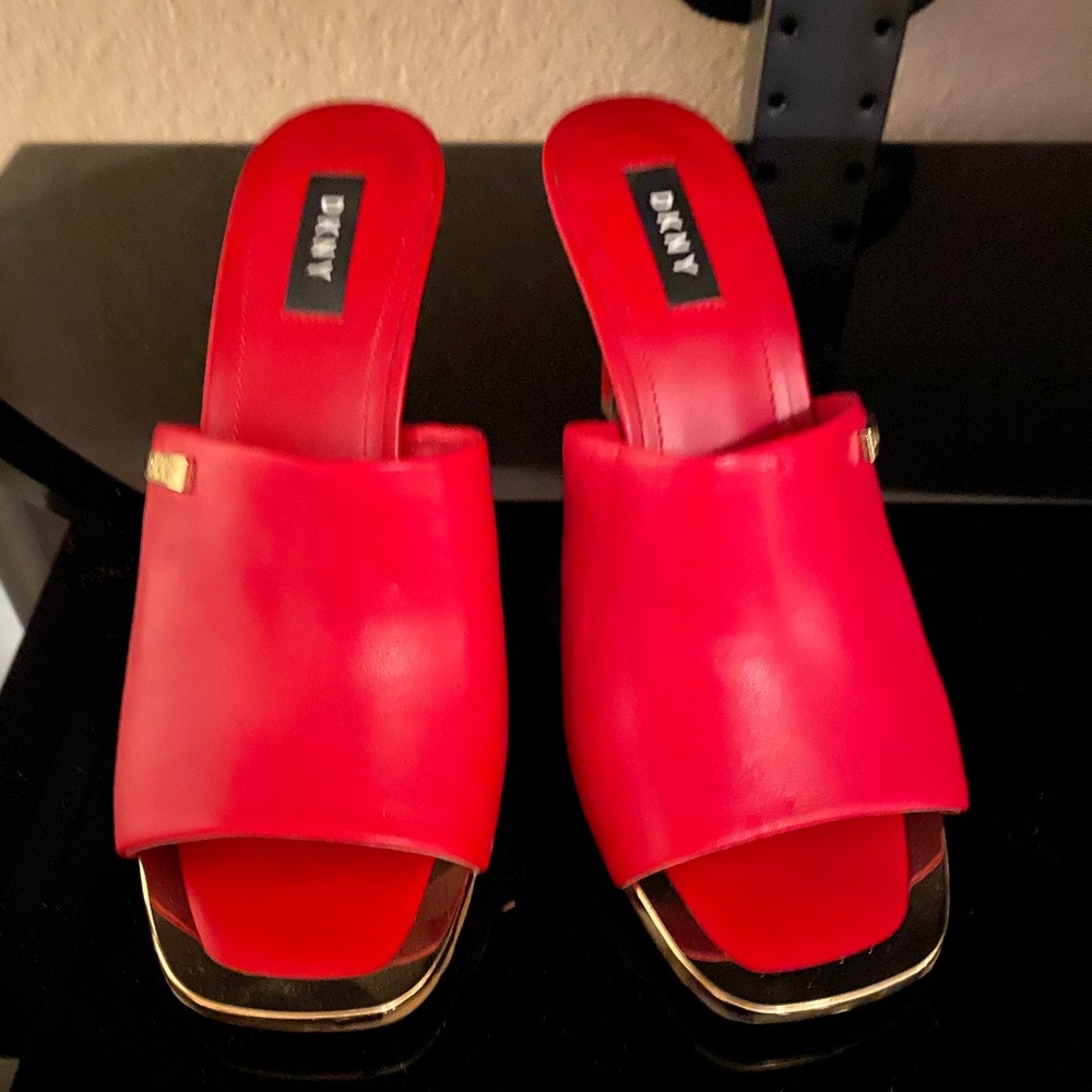 DKNY heels - Picture 5 of 5